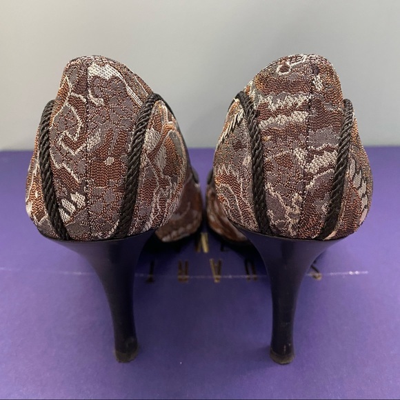 💰💰💰Vintage Stuart Weitzman Karenina Black Russian Jacquard EUC size 7 - Picture 5 of 10